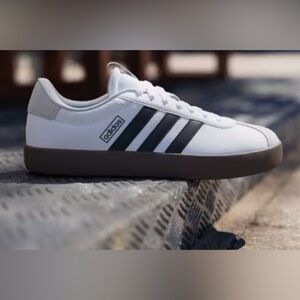 Adidas White and Black Sneakers Women's VL Court 3.0 Sneakers Size 6 PERFECT